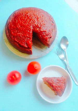 A picture of Tomato and date chutney cake.