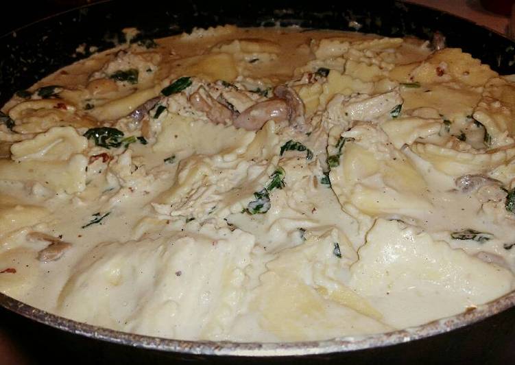 Recipe of Homemade Chicken &amp; Ravioli Alfredo