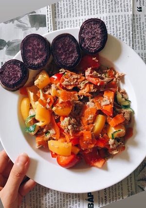 Hình của món 🐳 Cá Ngừ Ngũ Sắc Eat Clean.