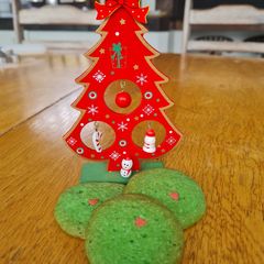A picture of Grinch Cookies.