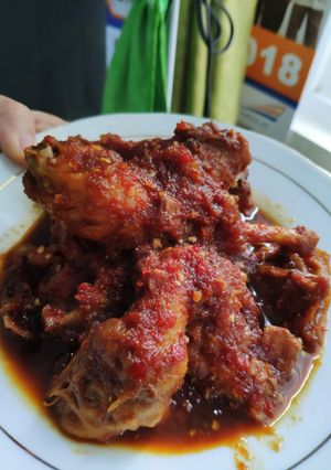 Foto resep Ayam bumbu rujak (pedes,manis,asem)👍