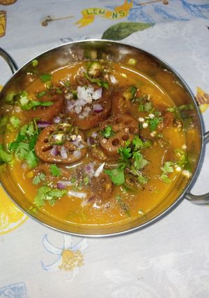 A picture of Lotus Sauce Chaat.