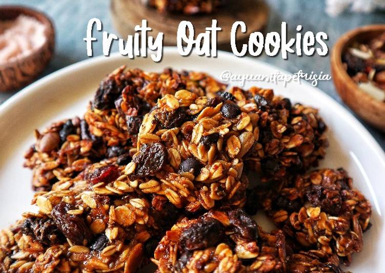 Bagaimana Menyiapkan Fruity oat cookies yang Bisa Manjain Lidah
