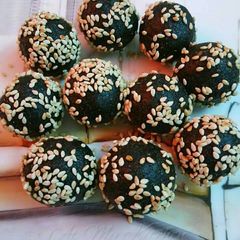 Black Sesame Jaggery Laddoo A picture of Black Sesame Jaggery Laddoo.