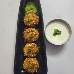 A picture of Sabudana Vada.