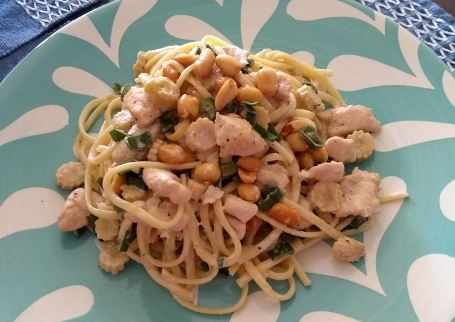 Pad Thai de Pollo Receta de Dani Castro - Cookpad