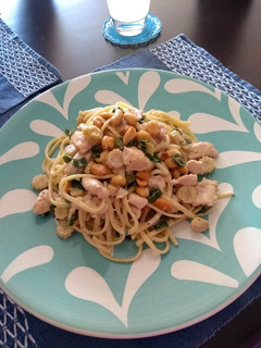 Una foto de Pad Thai de Pollo