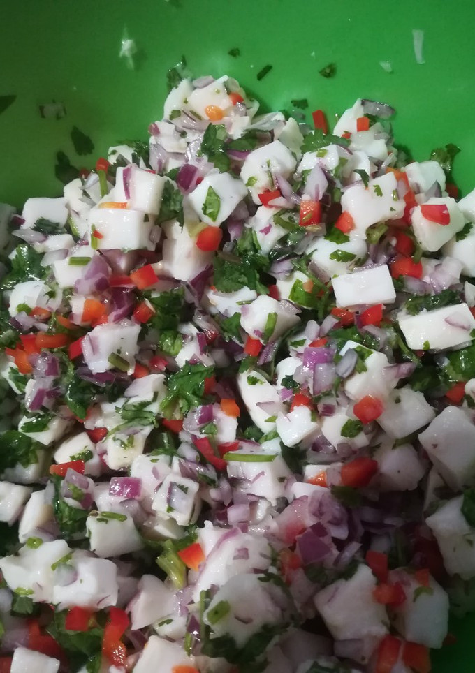 Una foto de Ceviche de Jibia fresca