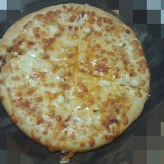 A picture of Cheese Paneer Pizza.