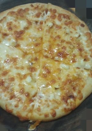 A picture of Cheese Paneer Pizza.