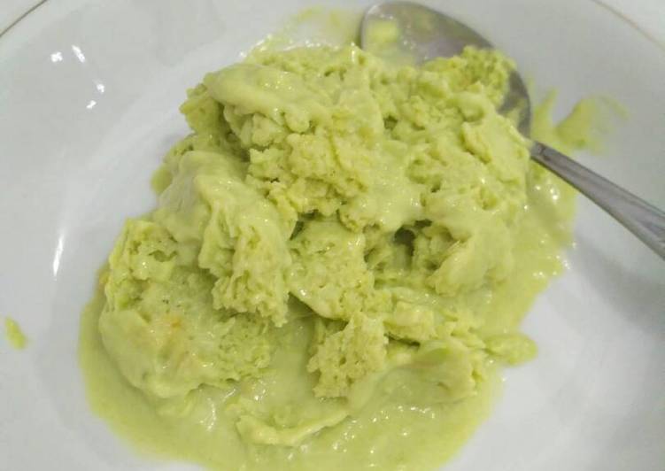 Cara Gampang Menyiapkan Avocado ice cream 3 bahan yang Menggugah Selera