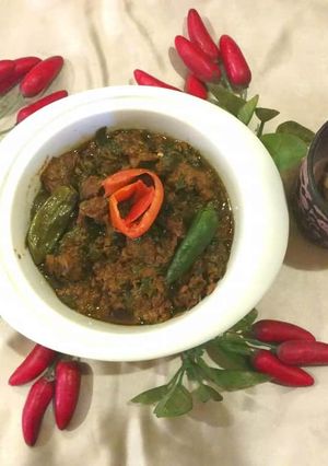 A picture of Qeema Methi.