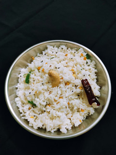 தேங்காய் சாதம்(coconut rice recipe in tamil) செய்முறை முக்கிய புகைப்படம்