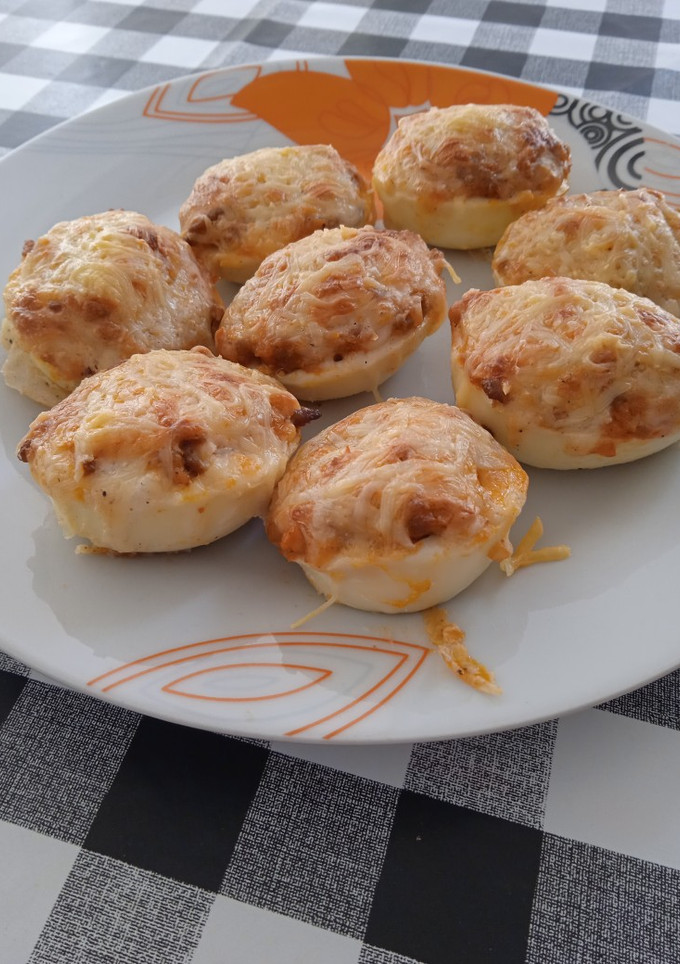 Una foto de Huevos rellenos al horno
