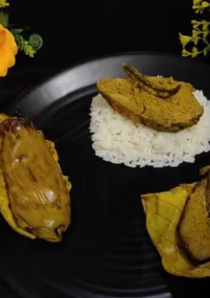 ইলিশ পাতুরি" রেসিপির প্রধান ছবি