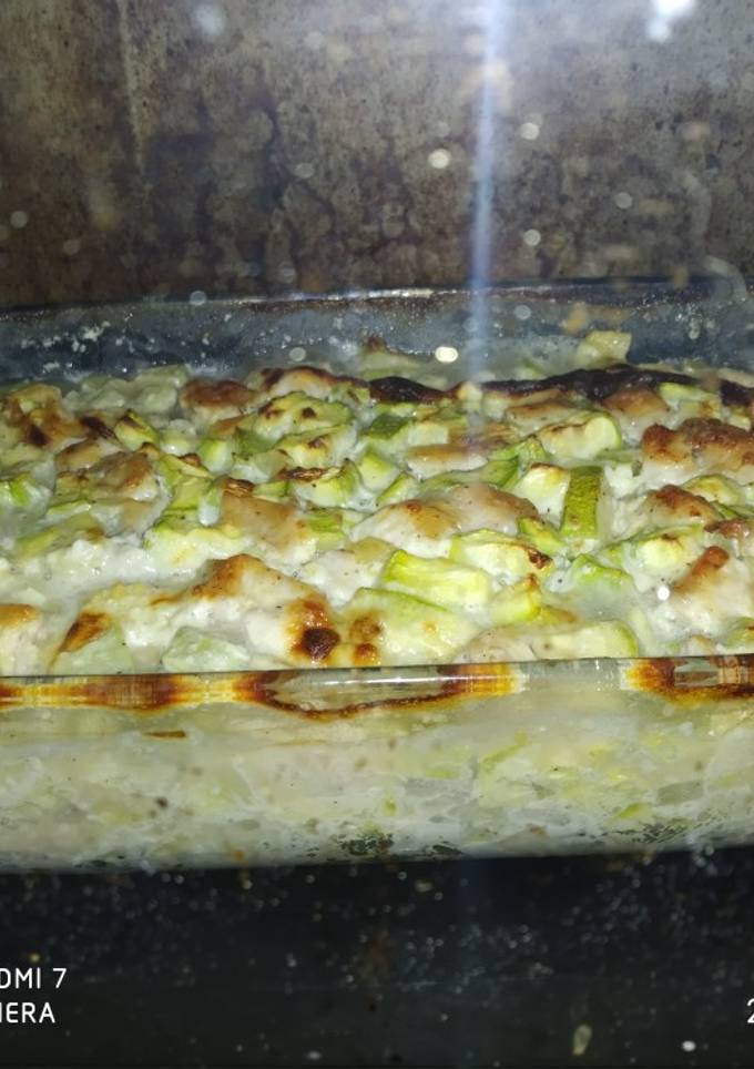 Запеканка из мяса и кабачков