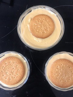 Una foto de Natillas con galletas María