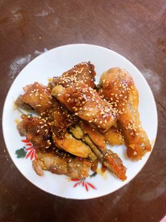 Hình của món Sườn rim chua ngọt🐖🐖🐖.