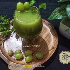A picture of Green Grapes Juice.