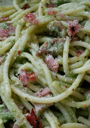 A picture of Vickys Spinach & Avocado Spaghetti, GF DF EF SF NF.