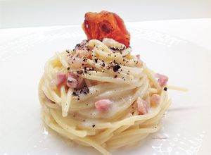 Foto di Spaghetti con fonduta di pecorino sardo e guanciale