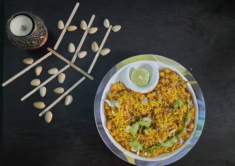 Recipe of Any-night-of-the-week Sev usal chat