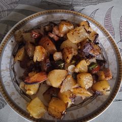 A picture of Potato cubes.