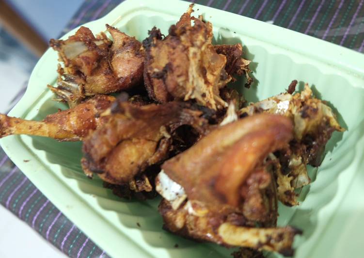 makanan Ayam kampung lalapan yang mengenyangkan