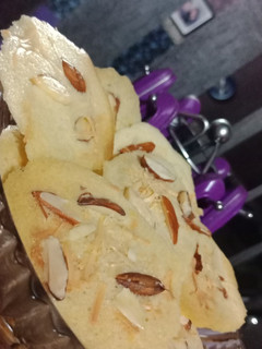 Foto resep Crispy Almond Cookies