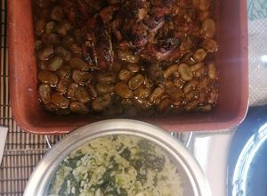 Foto de Perna de peru com favas e arroz de grelos 😋