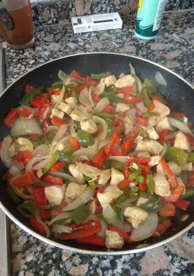 Una foto de Fajitas mejicanas estilo "old el paso"