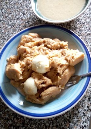 A picture of Moimoi and Garri.