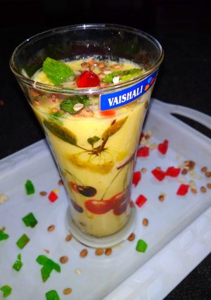 A picture of Fruits Lassi.