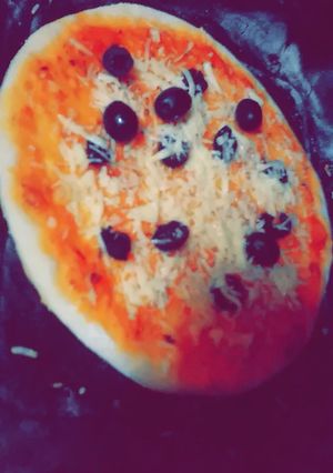 صورة لوصفة بيتزا 🍕 بعجينة رائعة 😍