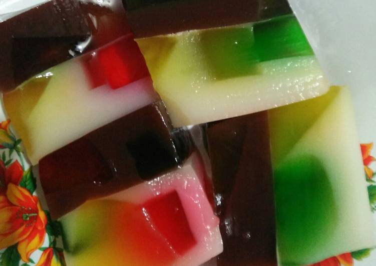 Bagaimana Membuat Puding mozaik simpel yang Bikin Ngiler