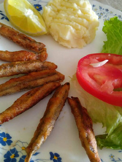 Una foto de Boquerones Fritos