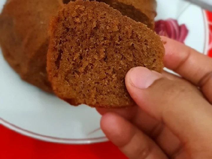 Langkah Mudah untuk Membikin Resep Bolu kukus milo sederhana, no mixer anti gagal yang  Bikin Ketagihan Anti Ribet, Uenak Banget