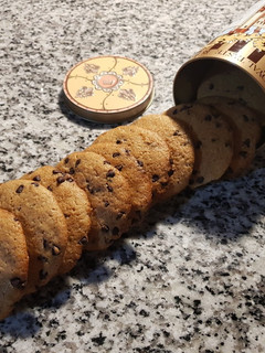 Una foto de Galletitas de harina integral con naranja y chocolate