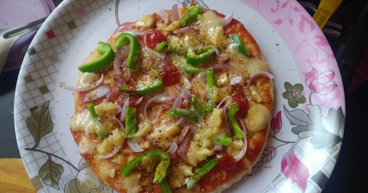 Rava pizza Recipe by Sanskruti - Cookpad
