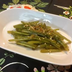 A picture of Japanese Wild Grass (Fuki) Cooking.