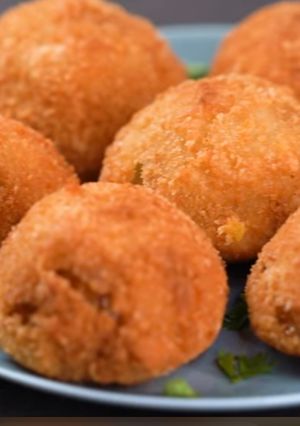 পুর ভরা পেঁয়াজের ডেভিল (pur bhora peyajer devil recipe in Bengali) রেসিপির প্রধান ছবি