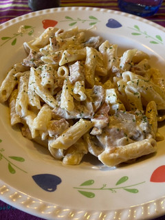 Una foto de Macarrones a la carbonara