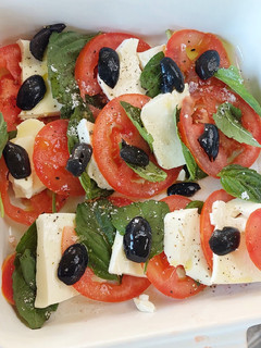 Una foto de Ensalada Caprese 🍅
