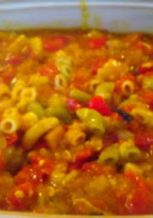 Una foto de Pasta corta con vegetales