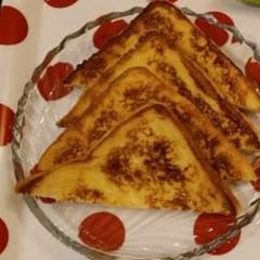 French toast A picture of French toast.
