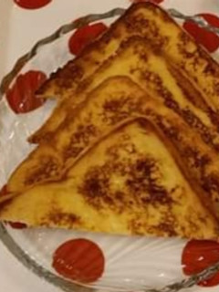 A picture of French toast.