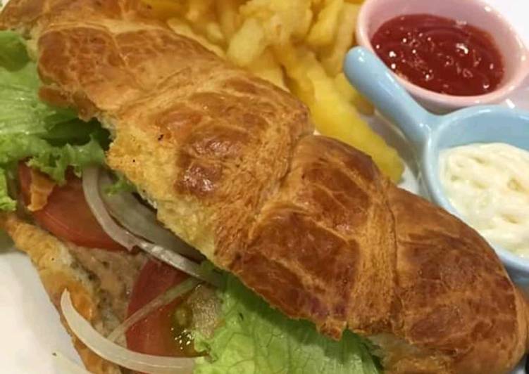 Resep Burger tuna mnyegatkan #kori real cafe wakaf bharu, Bisa Manjain Lidah