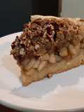 Tarta de manzana con pera y nuez