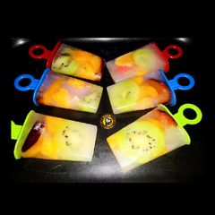 A picture of Fresh Fruit Popsicles.
