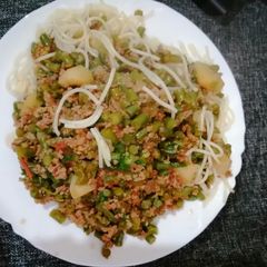 French beans with minced meat A picture of French beans with minced meat.